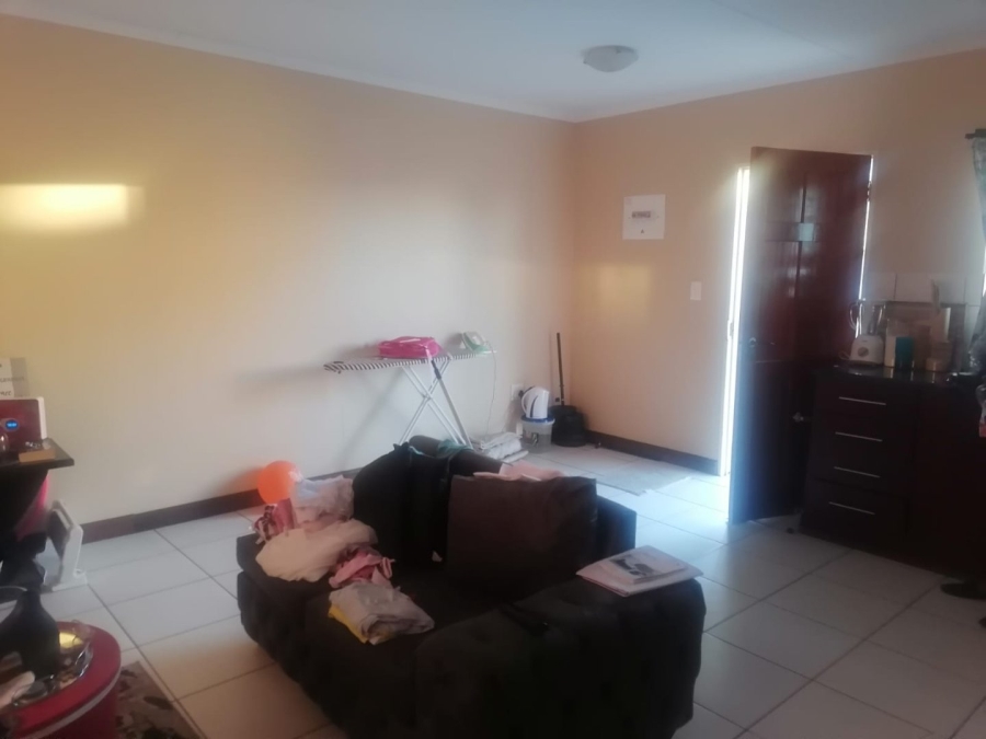 2 Bedroom Property for Sale in Lourierpark Free State